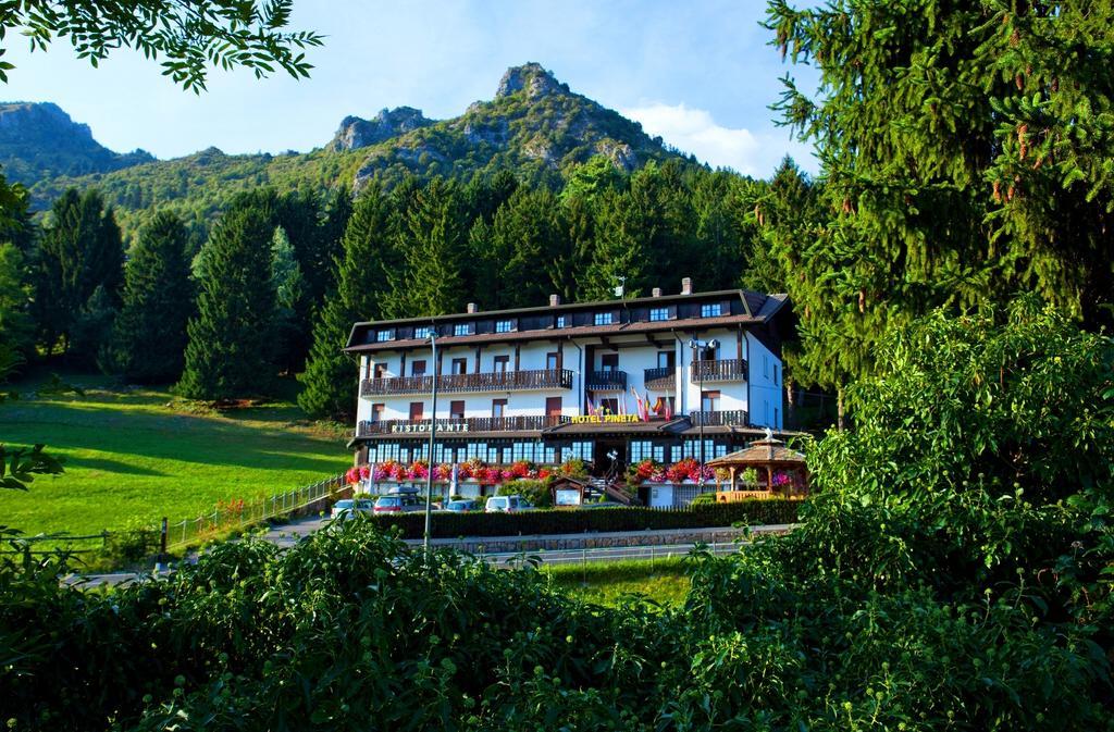 Hotel Pineta كاستوني ديلا بريسولانا المظهر الخارجي الصورة