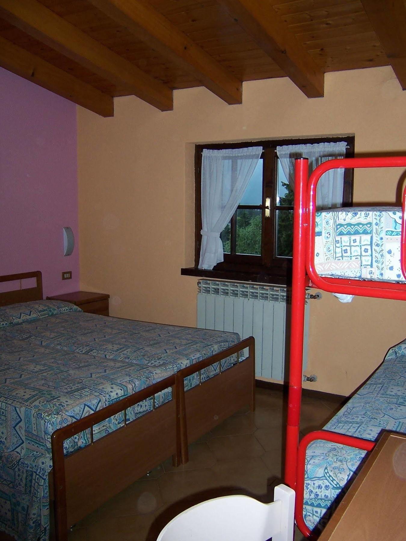 Hotel Pineta كاستوني ديلا بريسولانا المظهر الخارجي الصورة